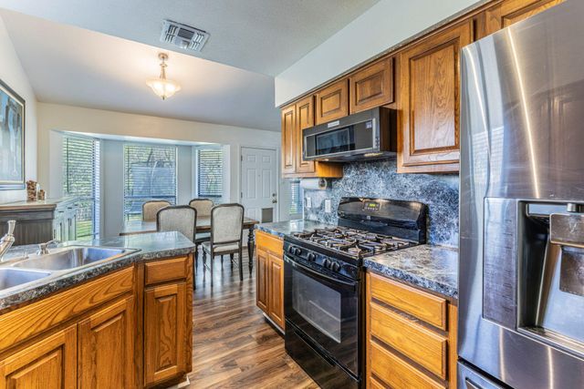 2402 Susan LN, Leander, TX 78641