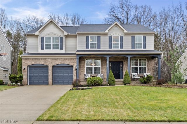 34453 Braemore Drive, North Ridgeville, OH 44039