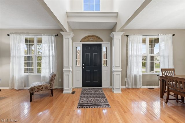 34453 Braemore Drive, North Ridgeville, OH 44039