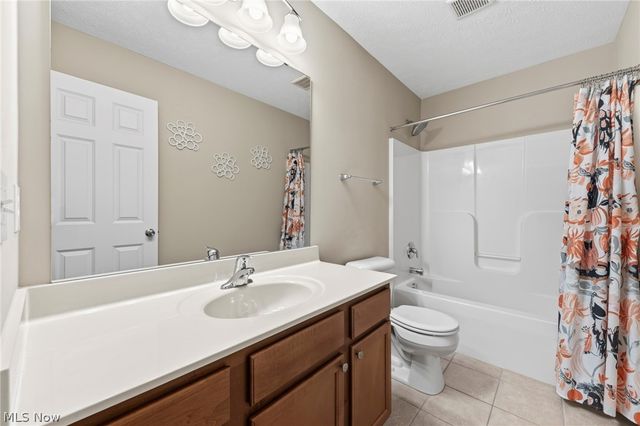 34453 Braemore Drive, North Ridgeville, OH 44039