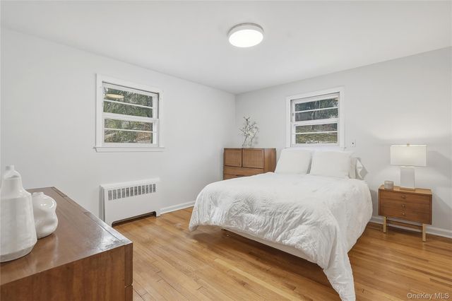 32 Sherwood Drive, Larchmont, NY 10538