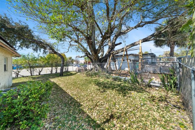 3095 NW 8th Street, Fort Lauderdale, FL 33311