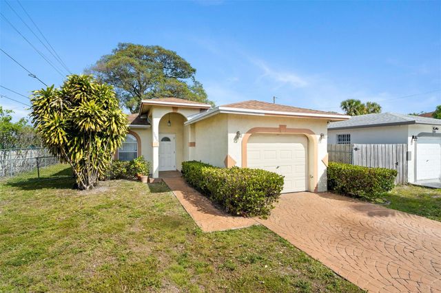 3095 NW 8th Street, Fort Lauderdale, FL 33311