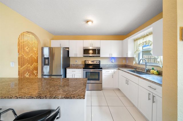 3095 NW 8th Street, Fort Lauderdale, FL 33311