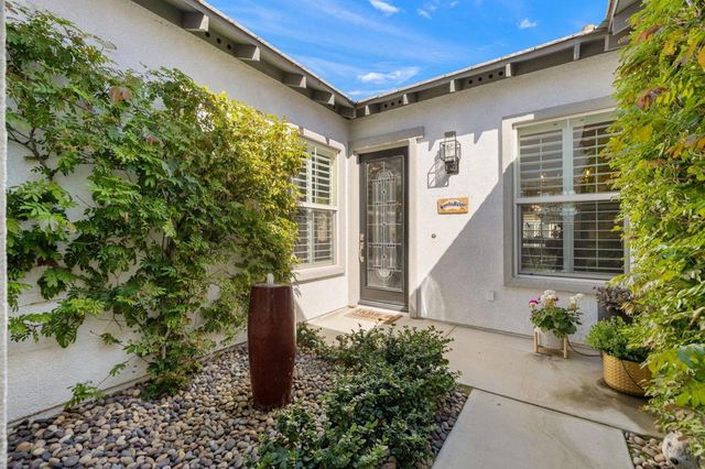 4 Lake Como Court, Rancho Mirage, CA 92270