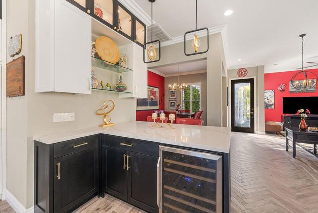 4 Lake Como Court, Rancho Mirage, CA 92270