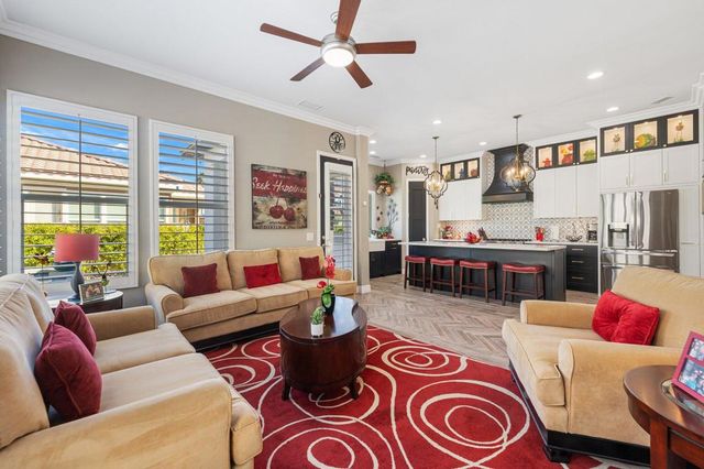 4 Lake Como Court, Rancho Mirage, CA 92270