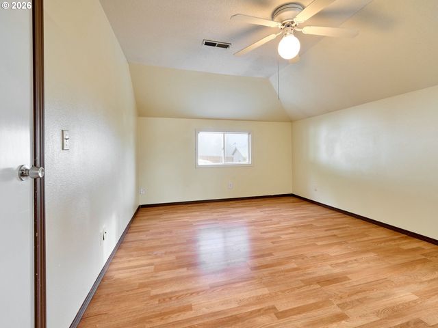 23860 S BEAVERCREEK Rd, Beavercreek, OR 97004