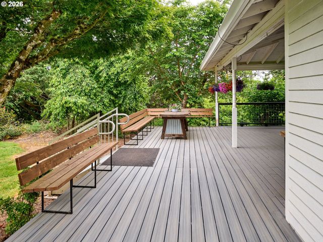 23860 S BEAVERCREEK Rd, Beavercreek, OR 97004