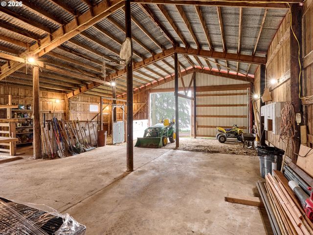 23860 S BEAVERCREEK Rd, Beavercreek, OR 97004