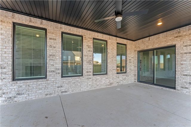 1506 Lookout Lane, Cave Springs, AR 72718