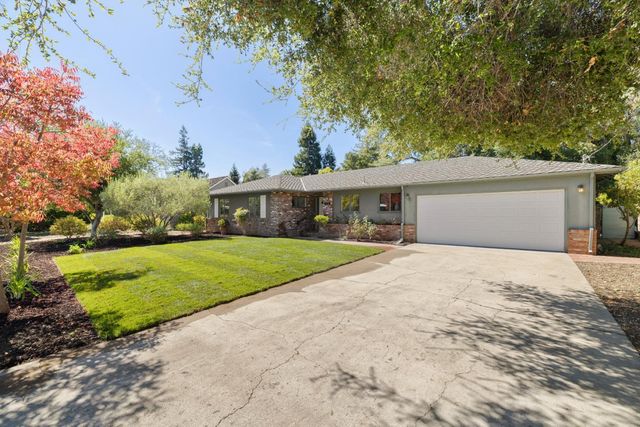 972 Echo Drive, Los Altos, CA 94024