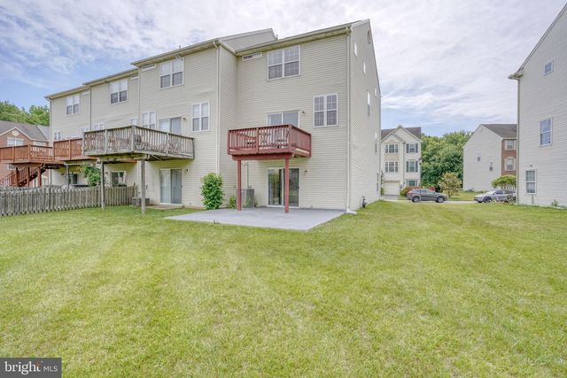 8 DOLMEN LN, Bear, DE 19701