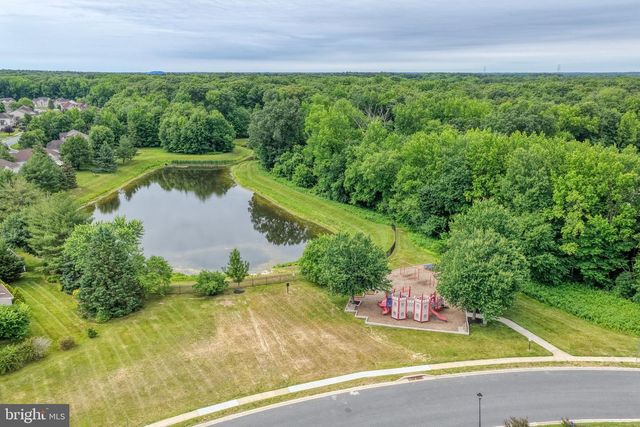8 DOLMEN LN, Bear, DE 19701