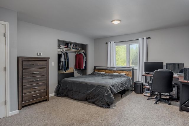 3283 LINEMAN AVENUE, North Pole, AK 99705