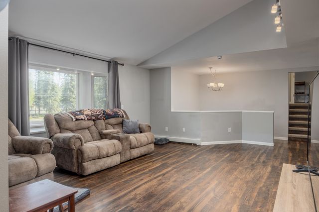 3283 LINEMAN AVENUE, North Pole, AK 99705