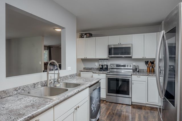 3283 LINEMAN AVENUE, North Pole, AK 99705