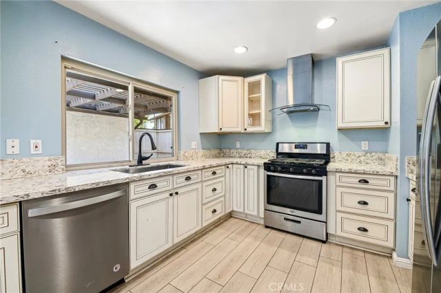 1720 Aspen Village Way, West Covina, CA 91791