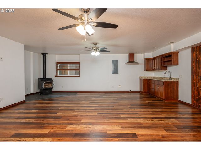 23072 Sw MANSFIELD St, Sherwood, OR 97140