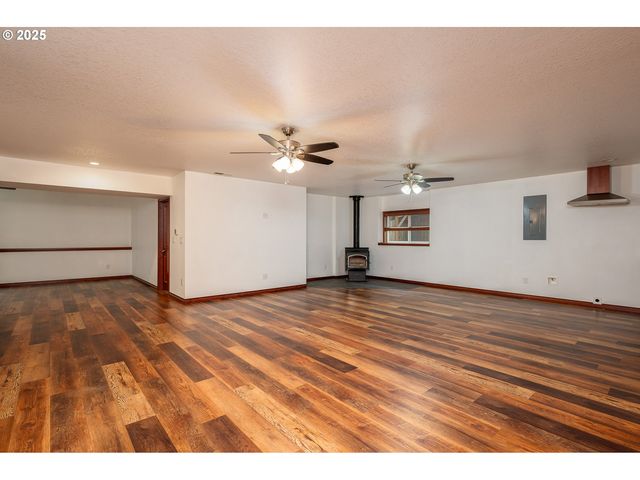 23072 Sw MANSFIELD St, Sherwood, OR 97140