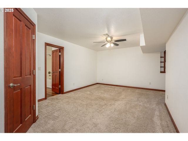 23072 Sw MANSFIELD St, Sherwood, OR 97140