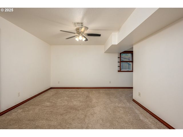 23072 Sw MANSFIELD St, Sherwood, OR 97140