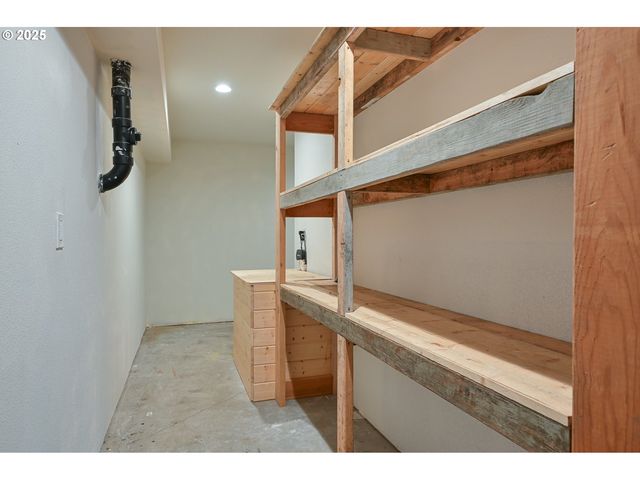 23072 Sw MANSFIELD St, Sherwood, OR 97140