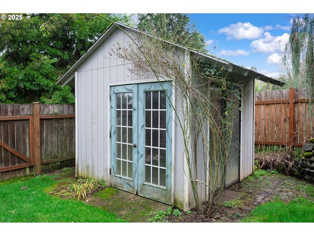 23072 Sw MANSFIELD St, Sherwood, OR 97140