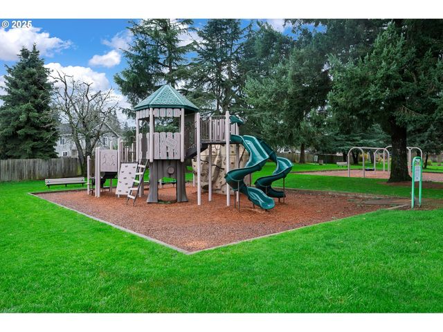 23072 Sw MANSFIELD St, Sherwood, OR 97140