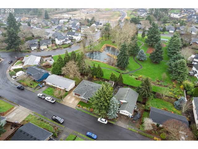 23072 Sw MANSFIELD St, Sherwood, OR 97140