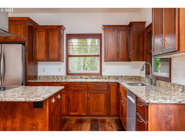 23072 Sw MANSFIELD St, Sherwood, OR 97140