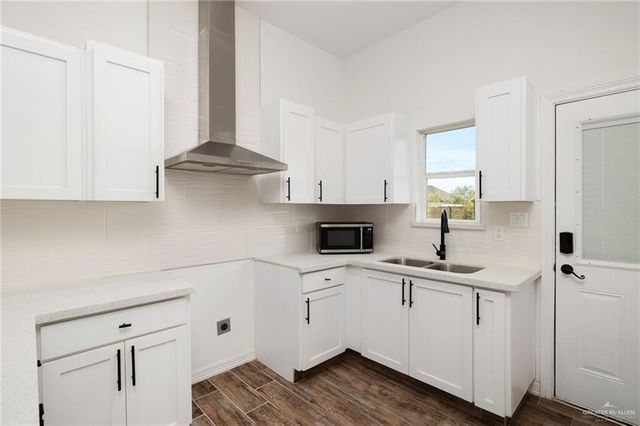 1314 Carlos Drive, Alamo, TX 78516