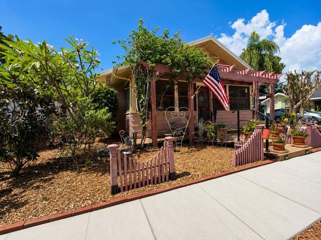 1404 ROSSLYN DRIVE, Palmetto, FL 34221
