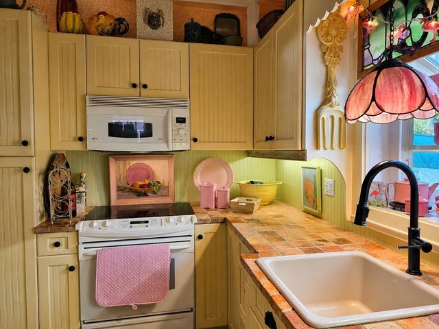 1404 ROSSLYN DRIVE, Palmetto, FL 34221