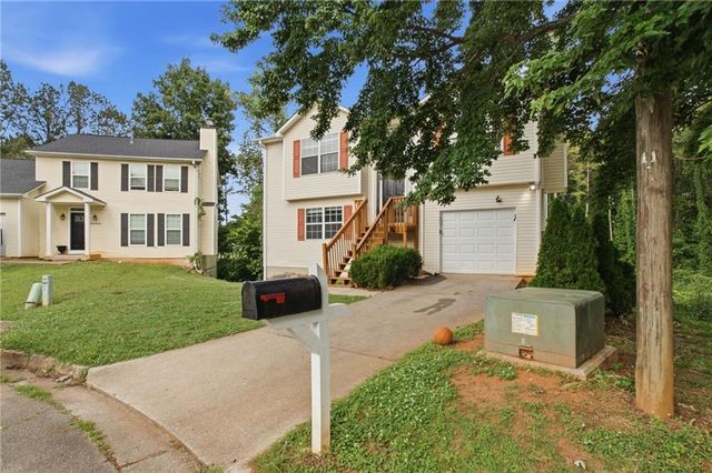 5855 Crescent Ridge Court, Lithonia, GA 30058