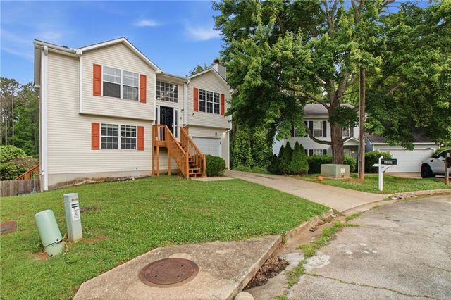 5855 Crescent Ridge Court, Lithonia, GA 30058