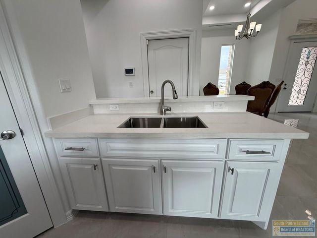 139 Heron Dr., Los Fresnos, TX 78566