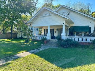 214 N Texas Street, Pittsburg, TX 75686