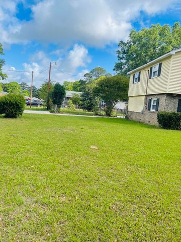 3280 Starlett Avenue, North Charleston, SC 29420