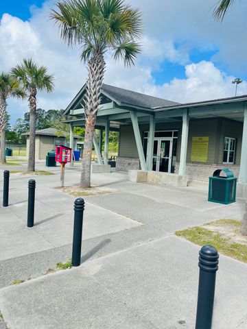 3280 Starlett Avenue, North Charleston, SC 29420