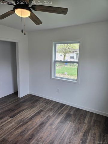 3315 Brookfield Avenue, Kalamazoo Charter Township, MI 49048