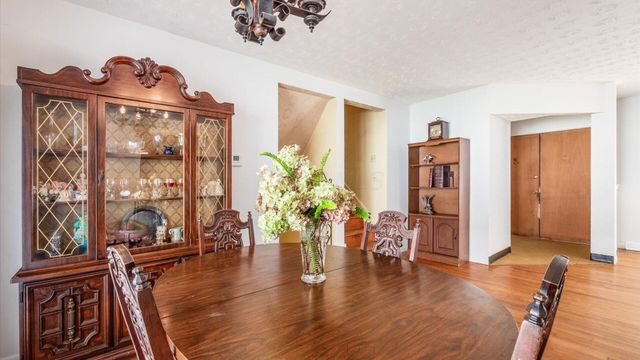 20 Worth Drive, Hebron, OH 43025