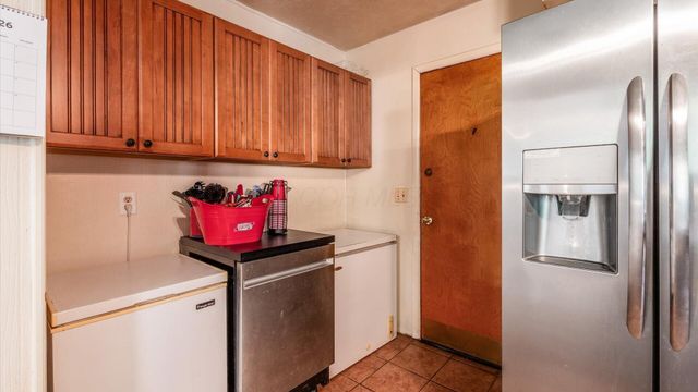 20 Worth Drive, Hebron, OH 43025