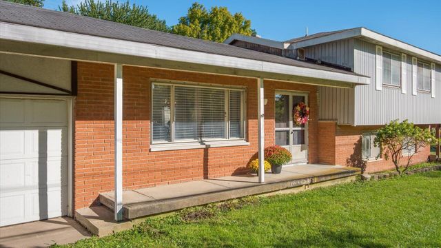 20 Worth Drive, Hebron, OH 43025