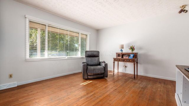 20 Worth Drive, Hebron, OH 43025