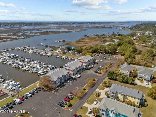 5001 Oquinn Boulevard SE Ste F, Southport, NC 28461