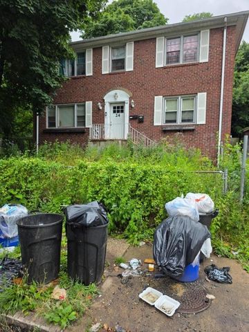 24 Chelsea Ave, East Orange City, NJ 07018