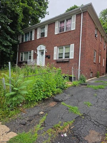 24 Chelsea Ave, East Orange City, NJ 07018