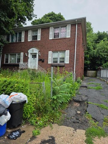 24 Chelsea Ave, East Orange City, NJ 07018