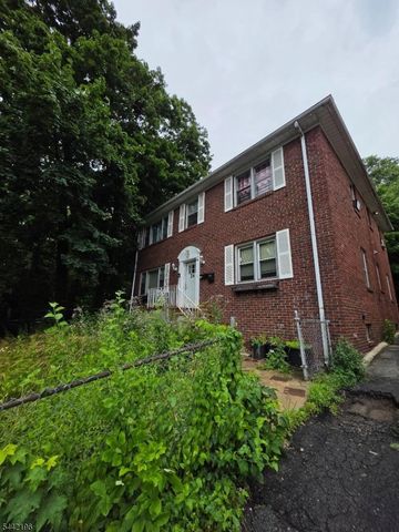 24 Chelsea Ave, East Orange City, NJ 07018